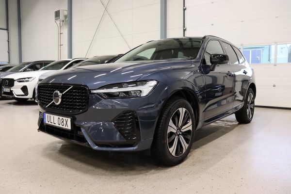 Volvo XC60 Recharge T6 AWD Plus Dark Edition Pano B-Kam 350hk - 2024