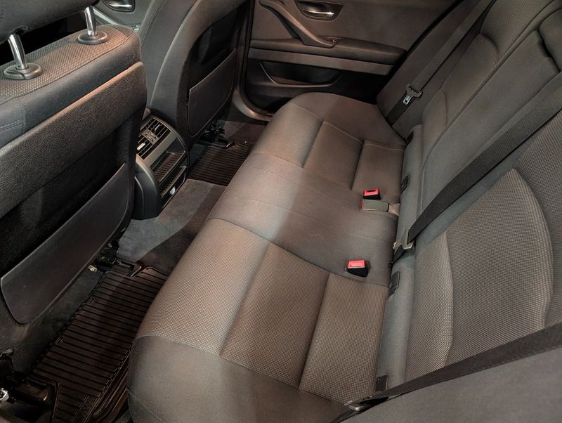 BMW 520 bild 8