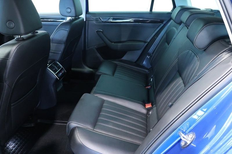 Skoda Superb bild 8