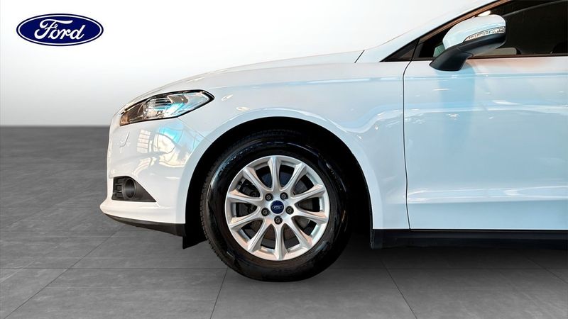 Ford Mondeo bild 9