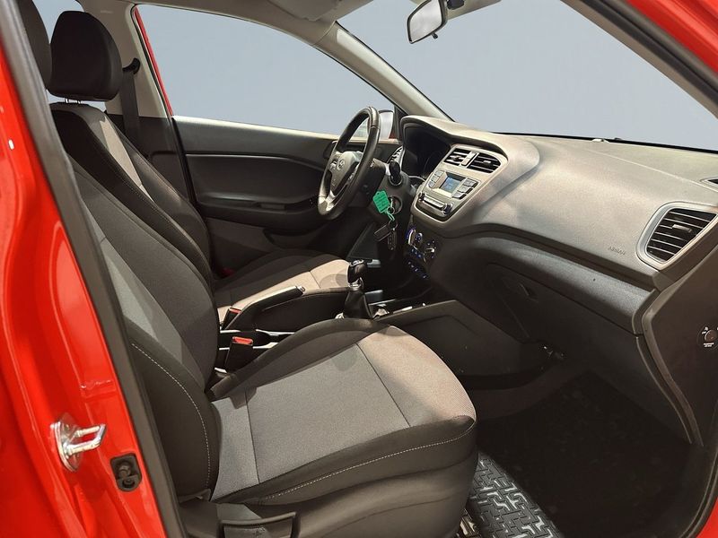 Hyundai i20 bild 10