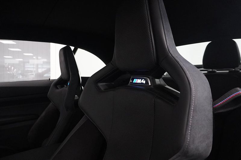 BMW M4 bild 7