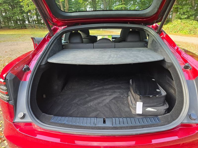 Tesla Model S bild 13