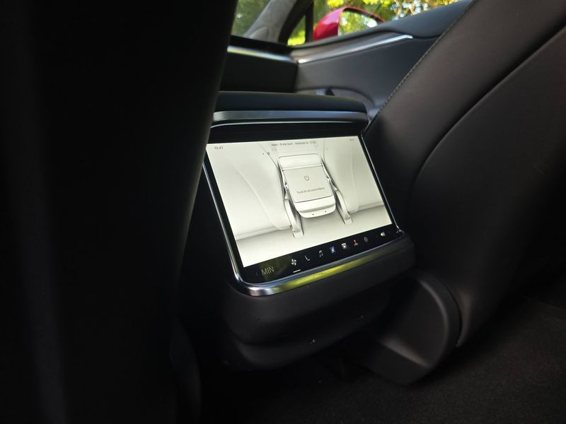 Tesla Model S bild 12