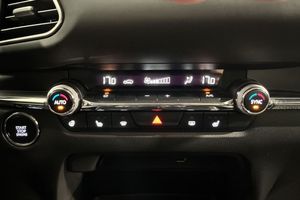 Mazda CX-30 bild 15