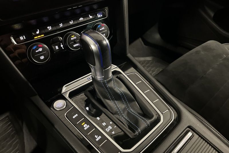 Volkswagen Passat bild 21
