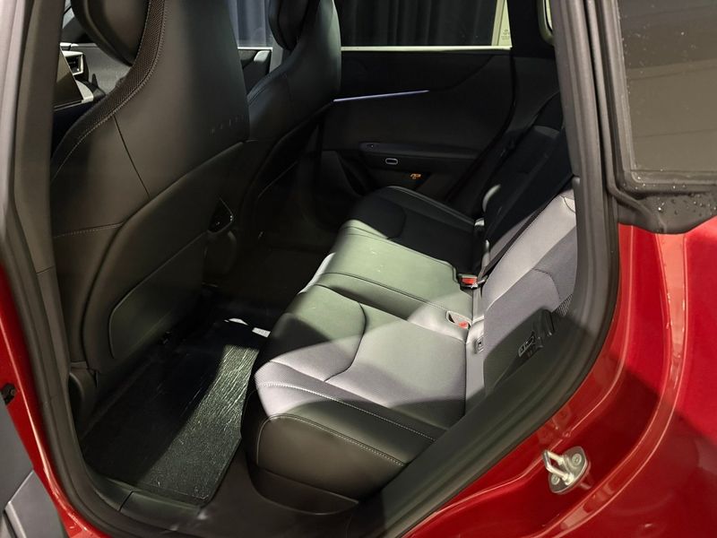 Mazda CX-6e bild 12
