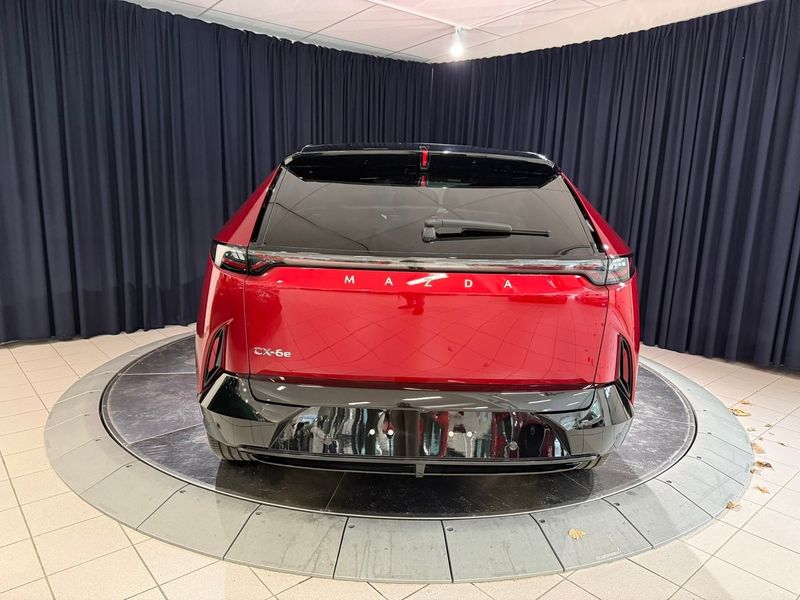 Mazda CX-6e bild 5