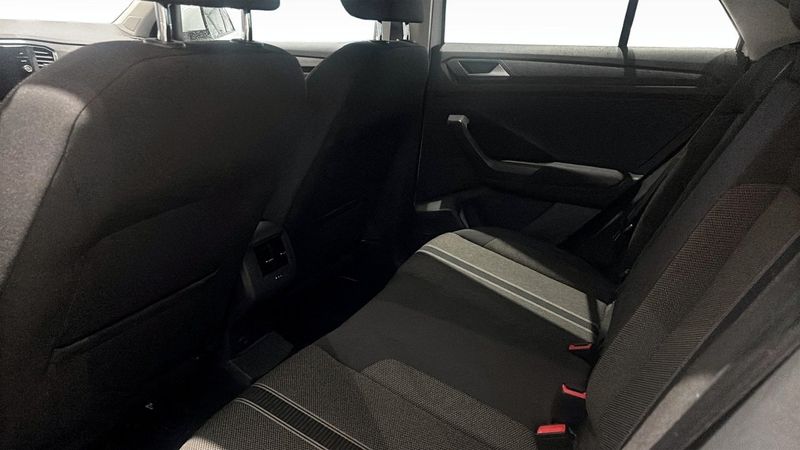 Volkswagen T-Roc bild 12