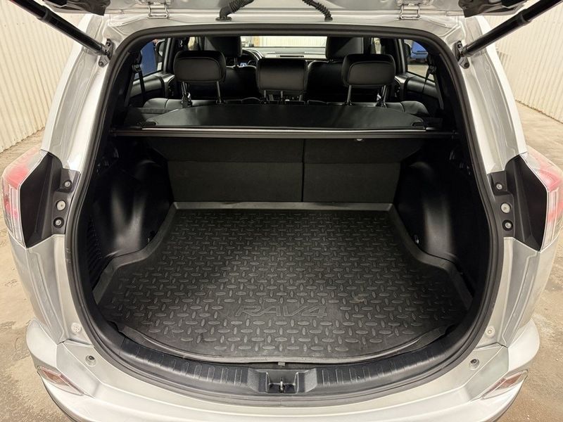 Toyota RAV4 bild 10