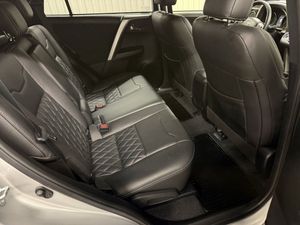 Toyota RAV4 bild 12