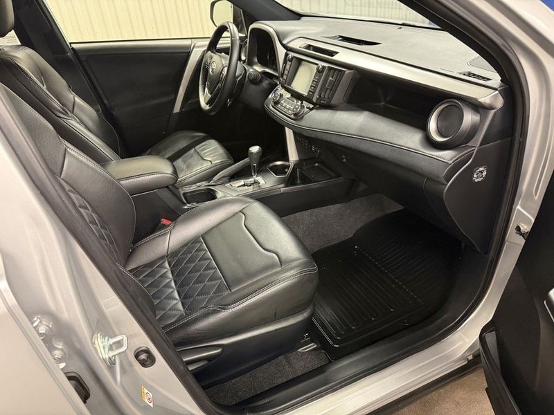 Toyota RAV4 bild 13