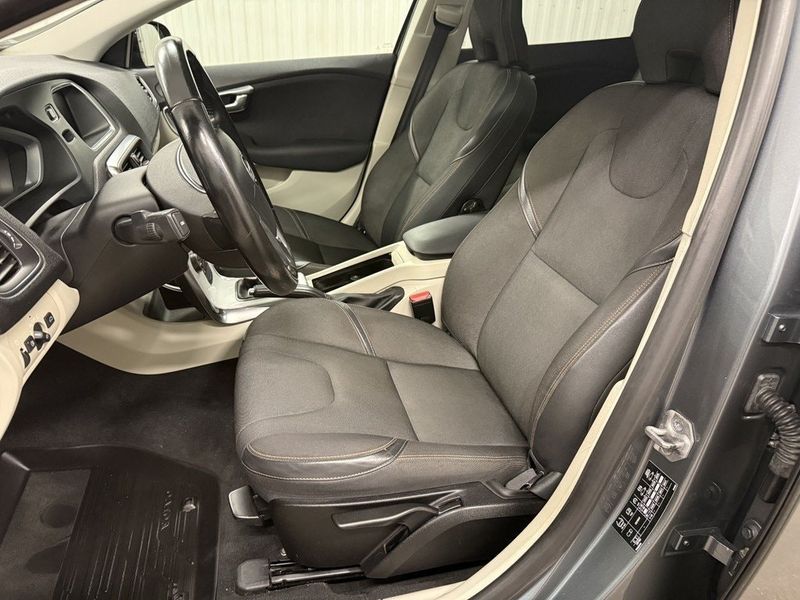 Volvo V40 bild 17