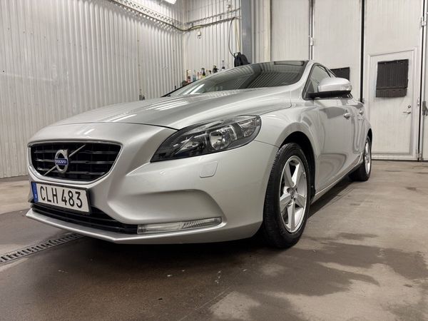 Volvo V40 D2 Dragkrok - 2015