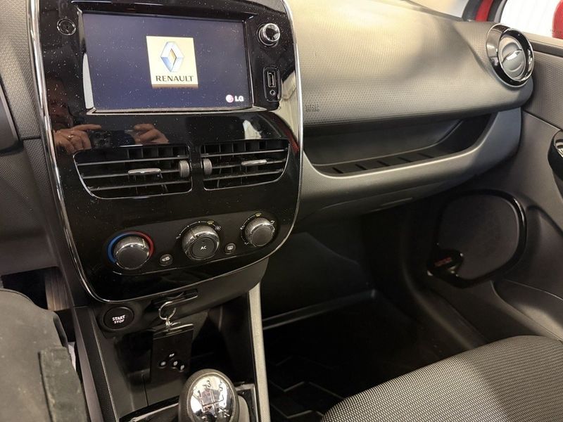 Renault Clio bild 16