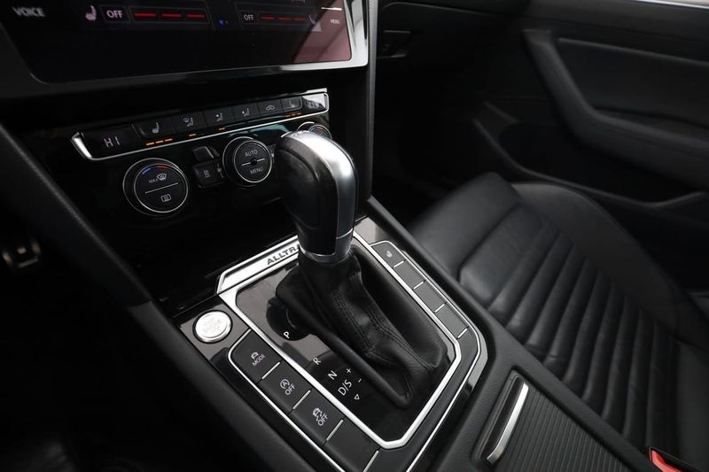 Volkswagen Passat bild 24