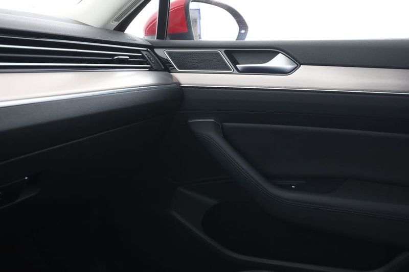 Volkswagen Passat bild 34