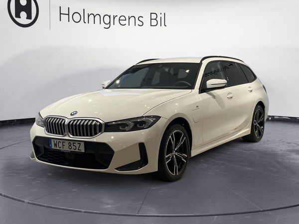 BMW 330 e xDrive Touring | Ränta 1,99% - 2025