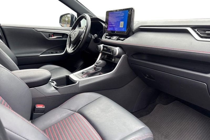 Toyota RAV4 bild 7