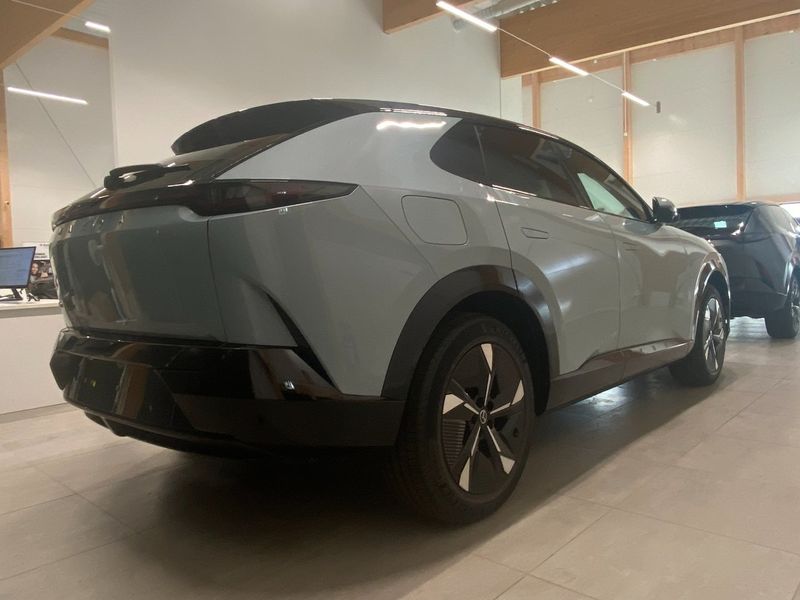 Mazda CX-6e bild 3