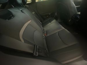 Mazda CX-6e bild 13