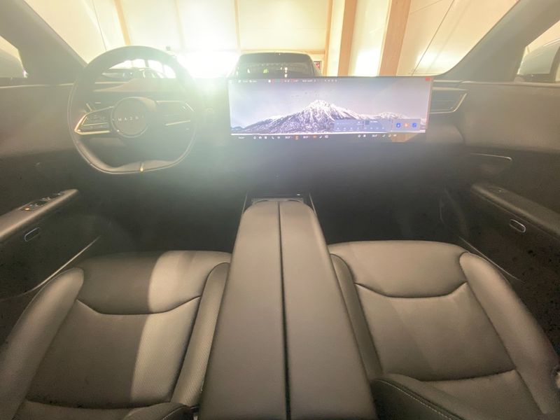 Mazda CX-6e bild 10