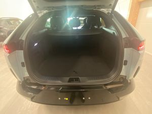 Mazda CX-6e bild 14