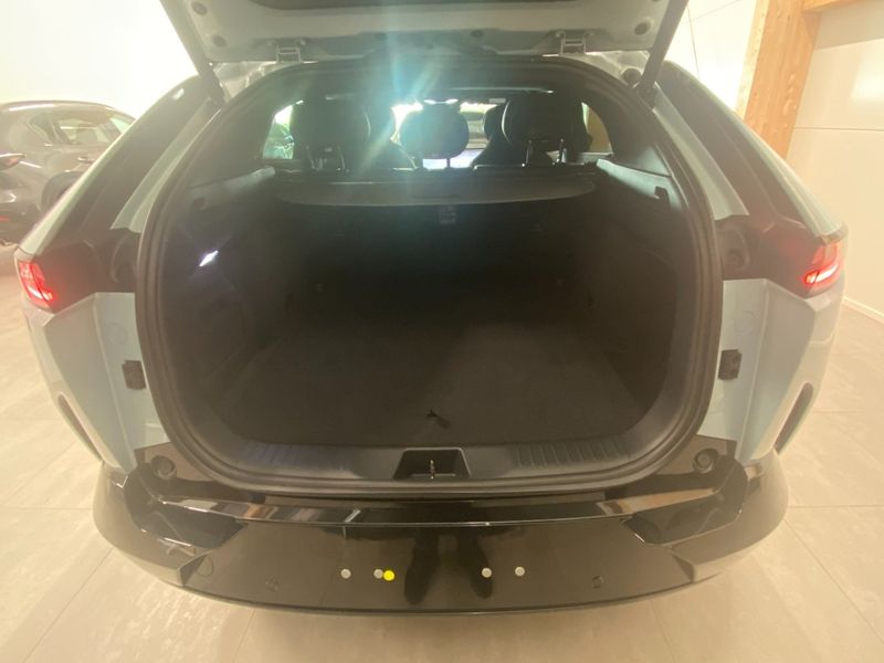 Mazda CX-6e bild 14