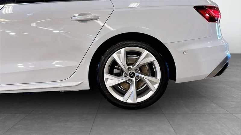 Audi A4 bild 6