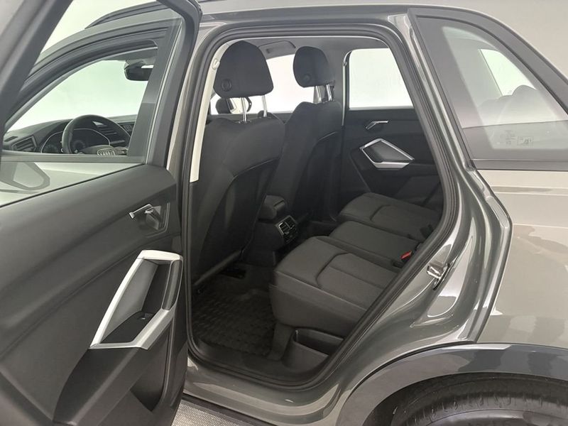Audi Q3 bild 8