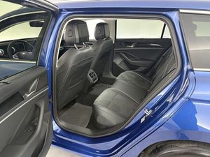 Volkswagen Passat bild 9
