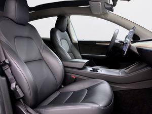 Tesla Model Y bild 14