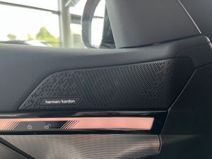 BMW i5 bild 11