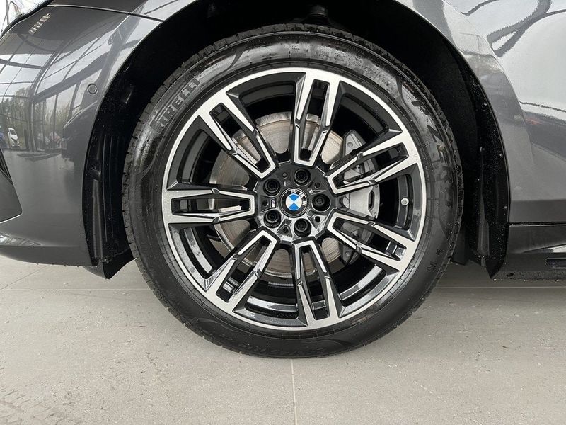 BMW i5 bild 4