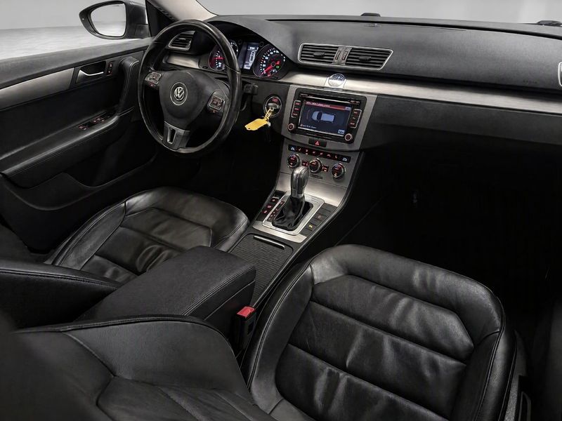Volkswagen Passat bild 8