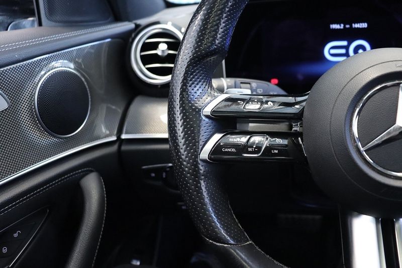 Mercedes E300 bild 8