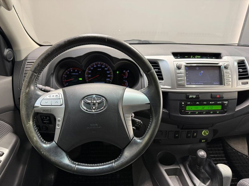Toyota Hilux bild 15