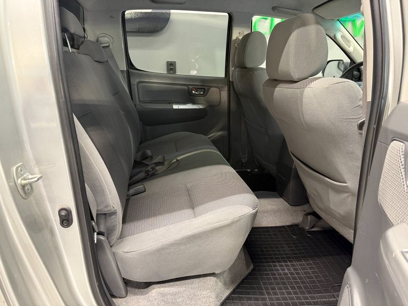 Toyota Hilux bild 12