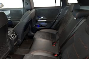 Mercedes GLA250 bild 10
