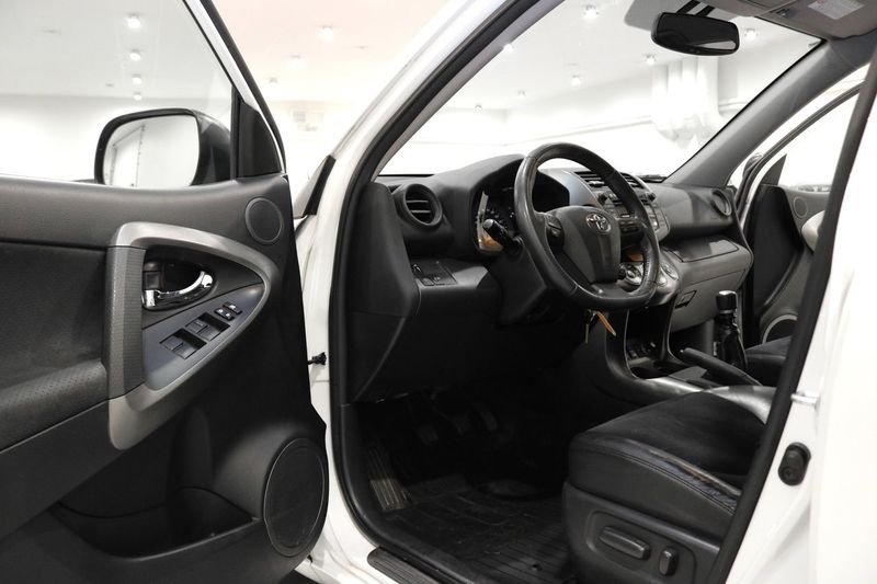 Toyota RAV4 bild 9