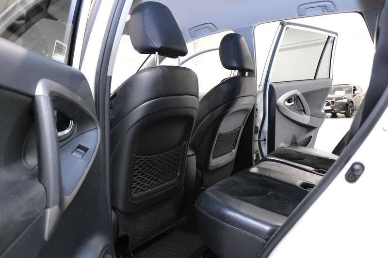Toyota RAV4 bild 14