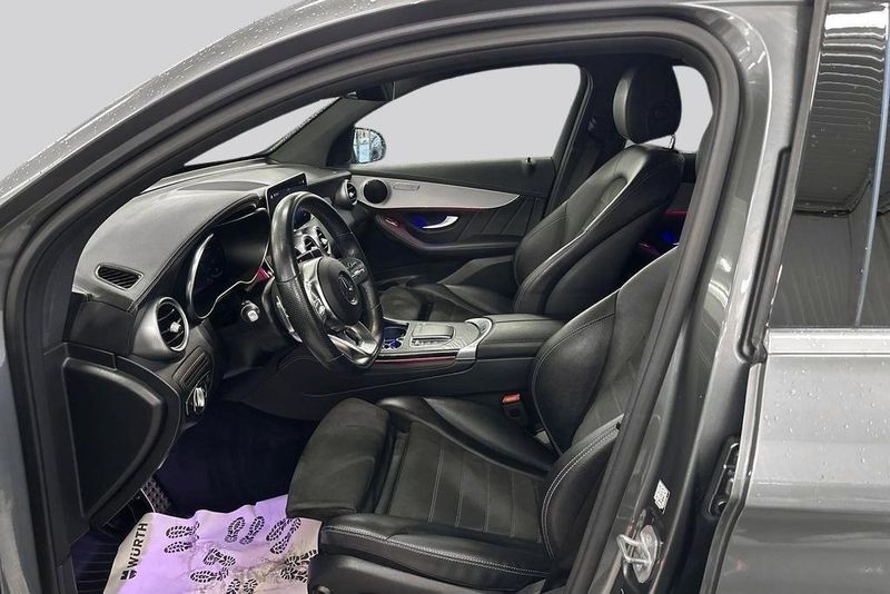 Mercedes GLC300 bild 8
