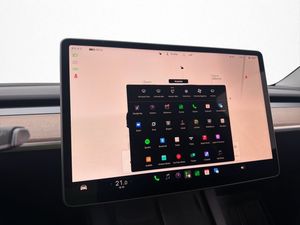 Tesla Model Y bild 27