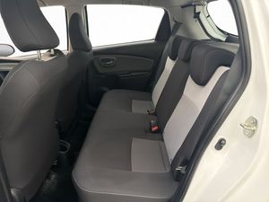 Toyota Yaris bild 17