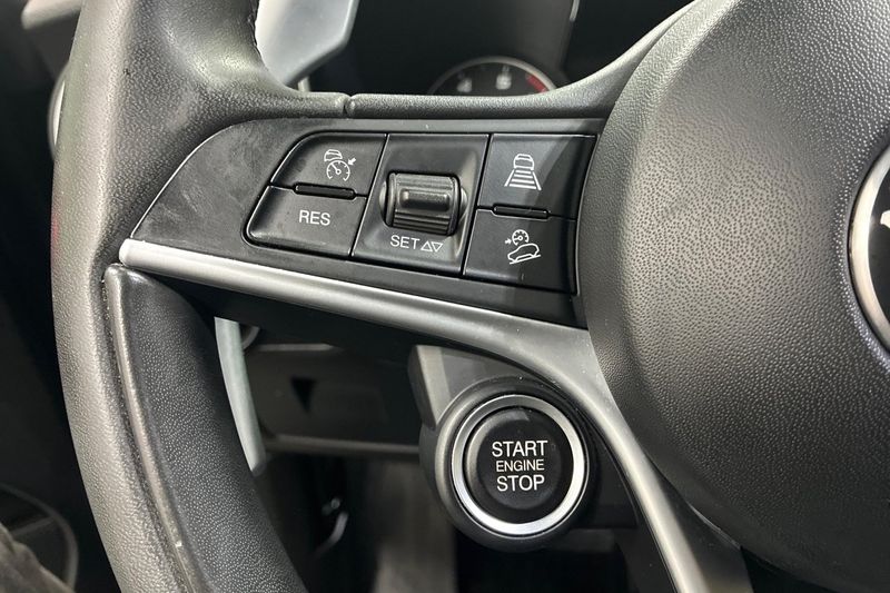 Alfa Romeo Stelvio bild 22