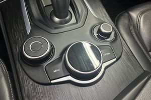 Alfa Romeo Stelvio bild 24
