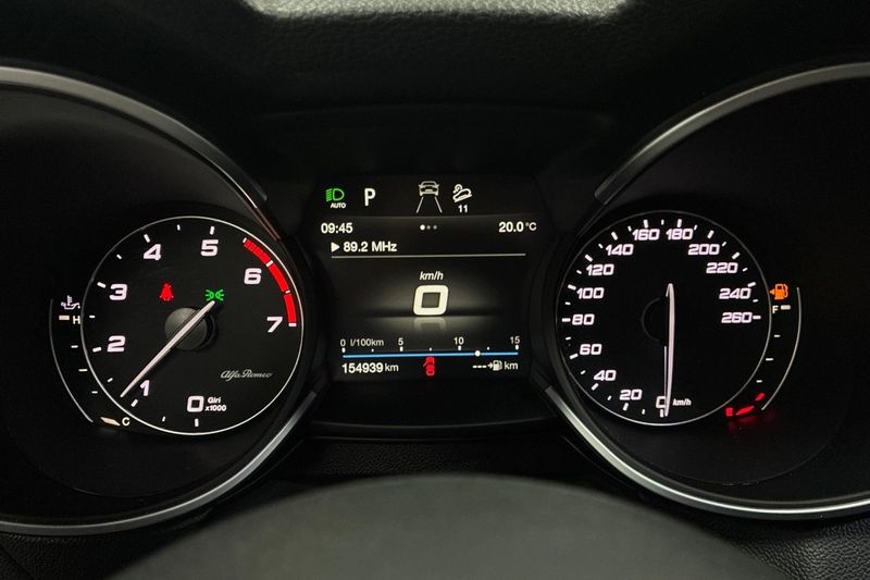 Alfa Romeo Stelvio bild 17