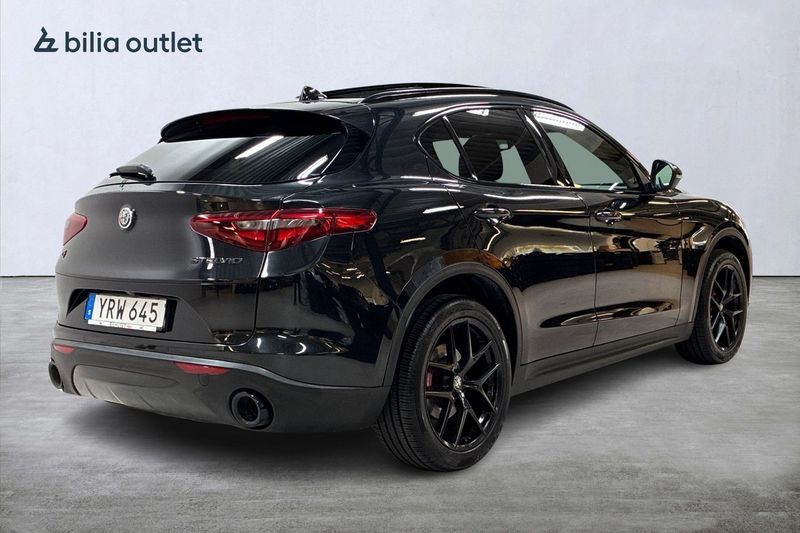 Alfa Romeo Stelvio bild 6