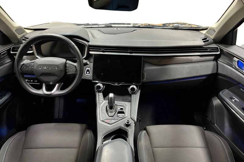 Lynk & Co 01 bild 12