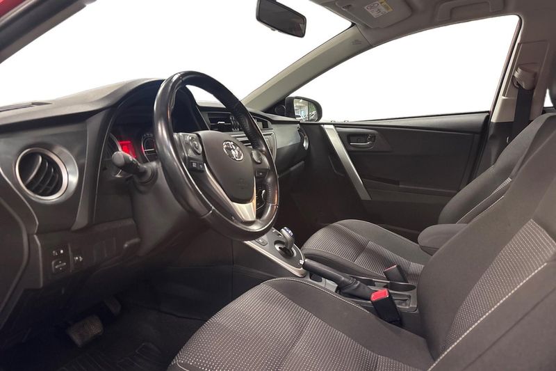 Toyota Auris bild 13
